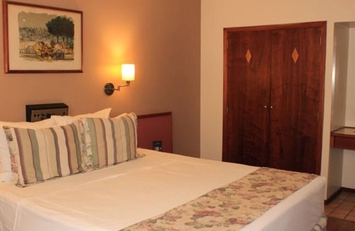 Ribeirao Preto House | Book Your Stay for Agrishow 2023: Family-Friendly Pool Access
