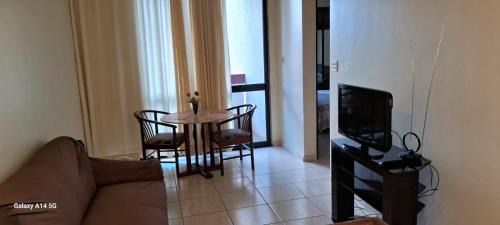 Ribeirao Preto Apartment | Unwind at AGRISHOW BASSANO VACCARINI with Ocean Views