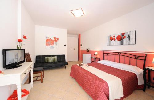 Volargne House | Pet-Friendly Agriturismo Terra E Sole with Breakfast Included