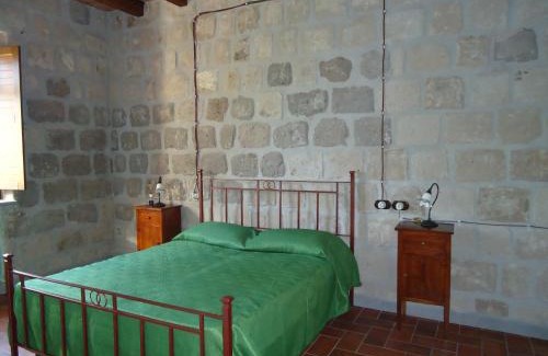 Falciano del Massico House | Discover Masseria Campierti: 9/10 Guest Rated Retreat