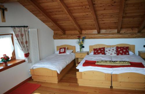 Primiero San Martino di Castrozza House | Discover Agritur Dalaip dei Pape: Guest Rated 9/10 Stay