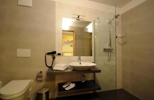 Croviana House | Exceptional Agritur Melissa: Child-Friendly with Hot Tub