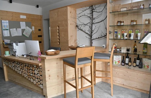 Taio House | Pet-Friendly Agritur Piccolo Fiore B&B with Top Ratings