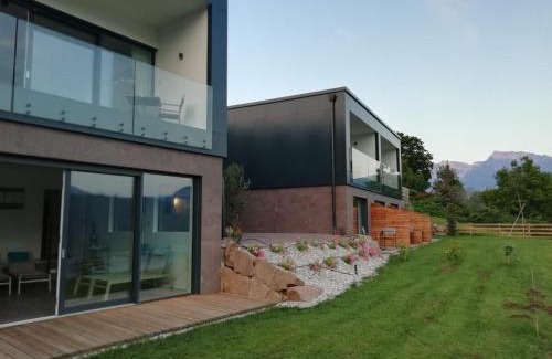 Tenna House | Discover AGRITUR SEDICI - Pet-Friendly B&B with Ocean Views