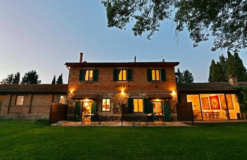 Montorsaio House | Inviting Agriturismo Podere il Leccio with Ocean View Pool