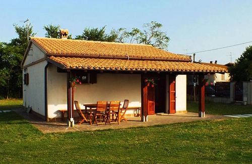 Montemarciano House | Experience Relaxation at Agriturismo La Casa della Lavanda