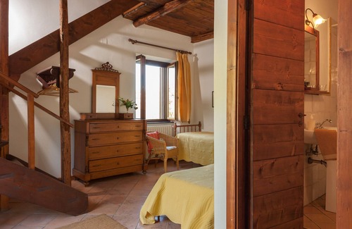 San Cipriano Picentino Other | Top-Rated Agriturismo La Vecchia Quercia with Pool & Dining