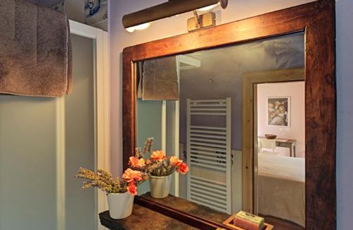 Colmurano House | Pet-Friendly Retreat at Agriturismo Agra Mater - Rated 9/10