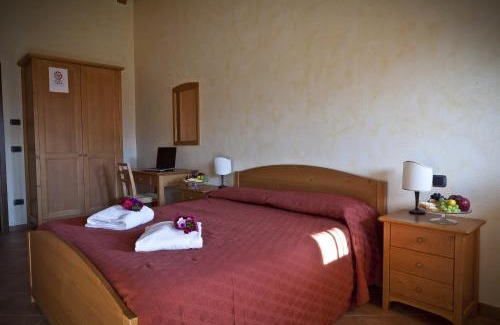 Codogne House | Experience Agriturismo Ai Casoni: Pet-Friendly Oceanfront Retreat