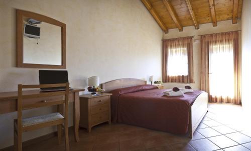 Codogne House | Experience Agriturismo Ai Casoni: Pet-Friendly Oceanfront Retreat