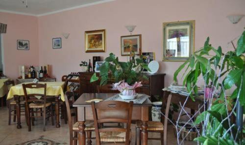 Santo Stefano Belbo House | Guest Rated 8.9: Family-Friendly Agriturismo Ai Piacentini