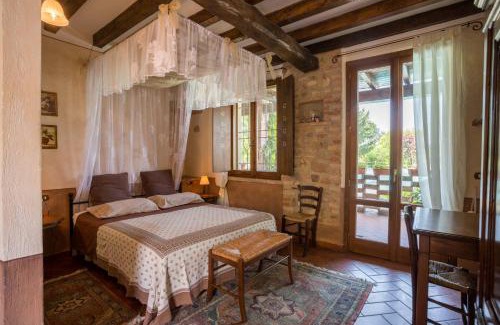 Ponti sul Mincio House | Relax at Agriturismo Ai Vigneti with Pool and High Ratings