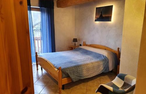 Mompantero House | Unwind at Agriturismo al Pra di Muriet with Ocean Views