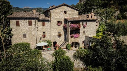 Roccafluvione House | Agriturismo Arcera Apartments