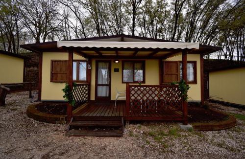 Valeggio sul Mincio House | Relaxing Agriturismo B&B Corte Tonolli with Pool & Breakfast