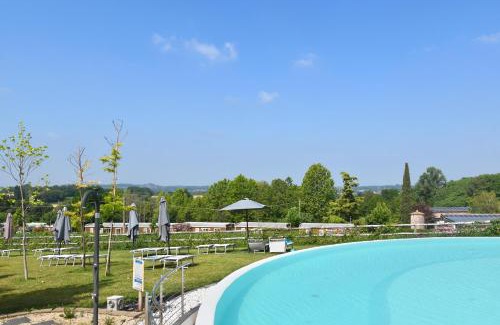 Valeggio sul Mincio House | Relaxing Agriturismo B&B Corte Tonolli with Pool & Breakfast