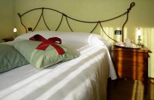 Ovest House | Pet Friendly Retreat at Agriturismo Bacche di Bosco