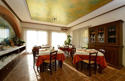Ovest House | Pet Friendly Retreat at Agriturismo Bacche di Bosco