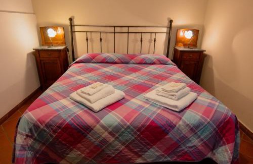 Nicosia House | Discover Agriturismo Baglio San Pietro with Pool & Hot Tub