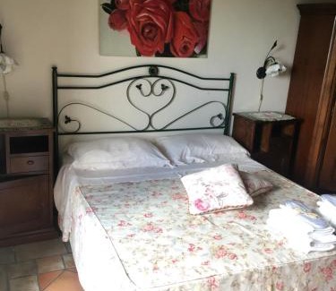 Curinga House | Charming Agriturismo Bardari with Family-Friendly Dining