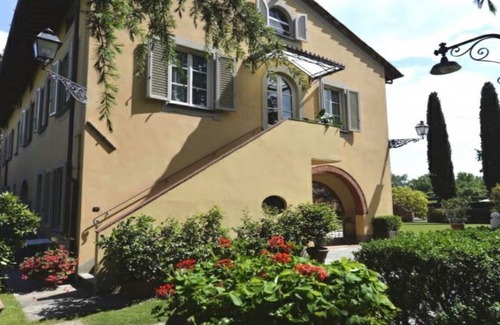 Orentano House | Experience Agriturismo Borgo ai Lecci in Villa Orsucci