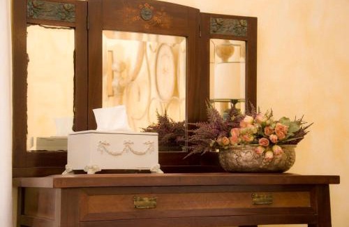 San Baronto House | Experience Agriturismo Borgo La Casetta: Pet-Friendly Retreat