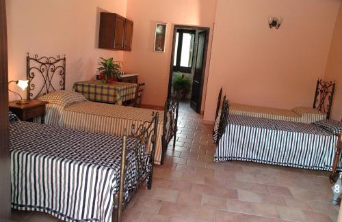 Rovittello House | Discover Agriturismo Borgo San Nicolao: Pet-Friendly Retreat