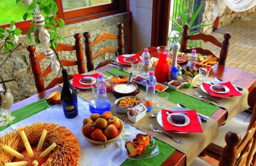 Romans dʼIsonzo House | Explore Agriturismo Borgovecchio: Pet-Friendly Oceanfront Retreat