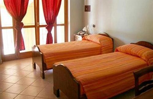 Volta Mantovana House | Oceanfront Retreat at Agriturismo Bortolino - 8.5/10 Rated