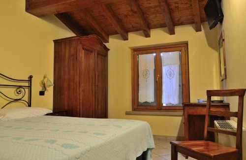 Volta Mantovana House | Oceanfront Retreat at Agriturismo Bortolino - 8.5/10 Rated