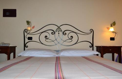 Volta Mantovana House | Oceanfront Retreat at Agriturismo Bortolino - 8.5/10 Rated