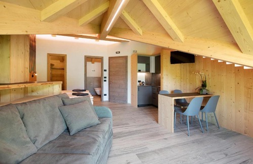 Livigno Apartment | Elegant Agriturismo Bosco d'oro: Pet Friendly & 9.8 Rated