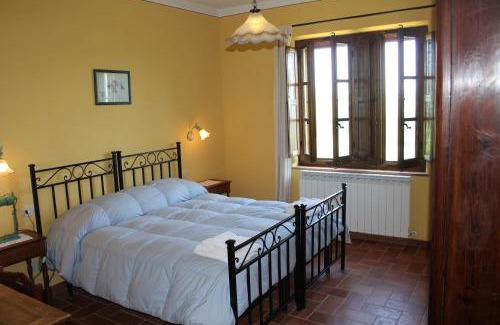 Asciano House | Relax at Agriturismo Caliano: 4-Star Oceanfront Retreat