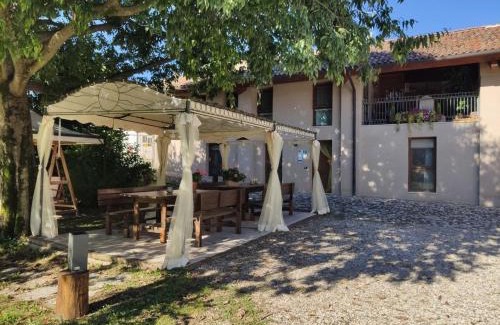 Mason Vicentino Apartment | Pet-Friendly Stay at Agriturismo Cantarana for Families