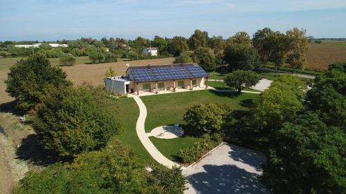 Meolo House | Unforgettable Stay at Agriturismo Casa Fiorindo: 9.7/10!