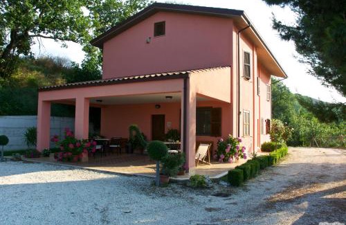 Offida House | Pet-Friendly Agriturismo Casa Rosa with Family Amenities