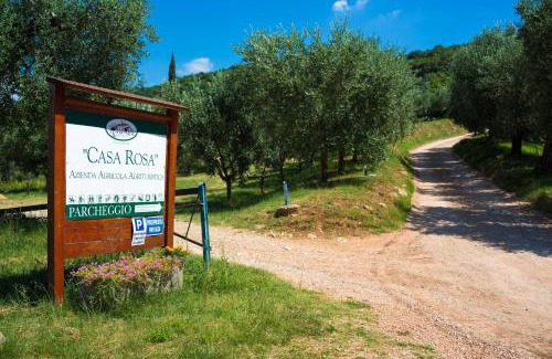 Nord-Est House | Experience Agriturismo Casa Rosa: Family-Friendly Retreat