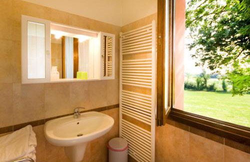 Monzambano House | Pet-Friendly Agriturismo Cascina Roveri with Great Amenities