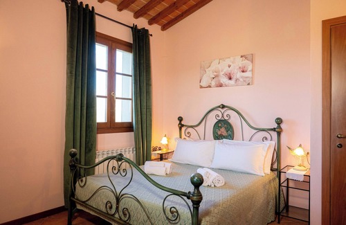 Vinci Other | Experience Tranquility at Agriturismo Casetta I