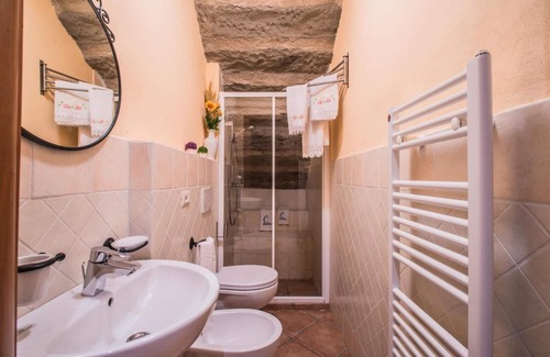 Vinci Other | Experience Tranquility at Agriturismo Casetta I