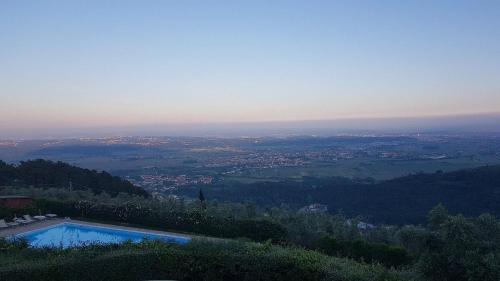Buti House | Relax at Agriturismo Cima alla Serra with Ocean Views