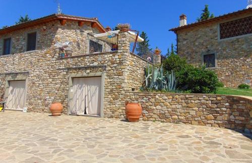 Bagno a Ripoli House | Oceanfront Agriturismo Circugnano: 4-Star Gem with Breakfast