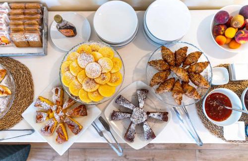 Ponti sul Mincio House | Cozy Agriturismo Colle Dei Pivi: Pet-Friendly Oasis with Spa