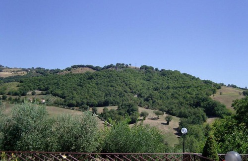 Valfabbrica House | Discover Agriturismo Collemaggio: Family-Friendly Retreat