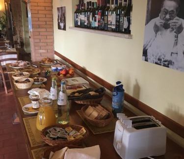 Amelia House | Guest Rated 10/10: Agriturismo Collepina Awaits You!
