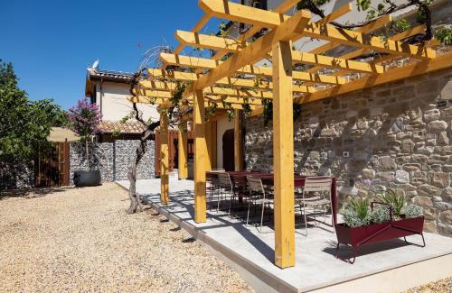 Gualdo Apartment | Guest Rated 9.9: Agriturismo Colpo di Fortuna with Ocean Views