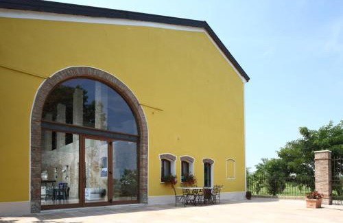 Mantua House | Experience Agriturismo Corte Capiluppia with Ocean Views