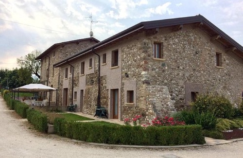 Pozzolengo House | Relaxing Agriturismo Corte La Sacca with Oceanfront Views