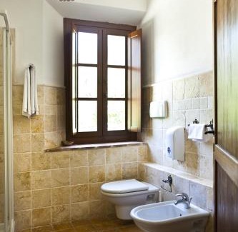 Rapolano Terme House | Pet-Friendly Agriturismo Tenuta Armaiolo with Pool Access