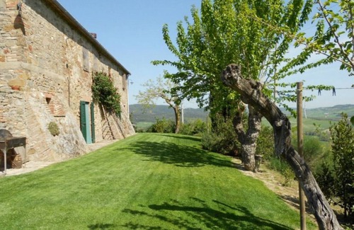 Monteguidi Apartment | Guest Rated: 10/10 at Agriturismo Erta - Apartment Geranium